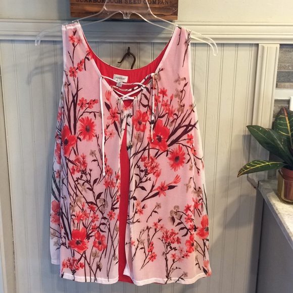 Avenue Tops - Floral tank
